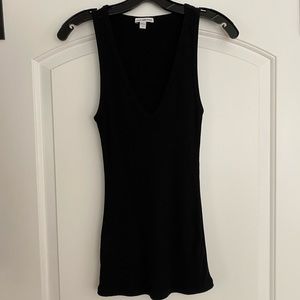 James Perse standard v- neck ribbed tank